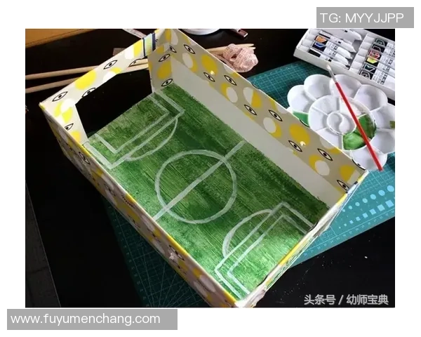 用纸板创意手工制作足球明星模型的详细步骤与技巧分享